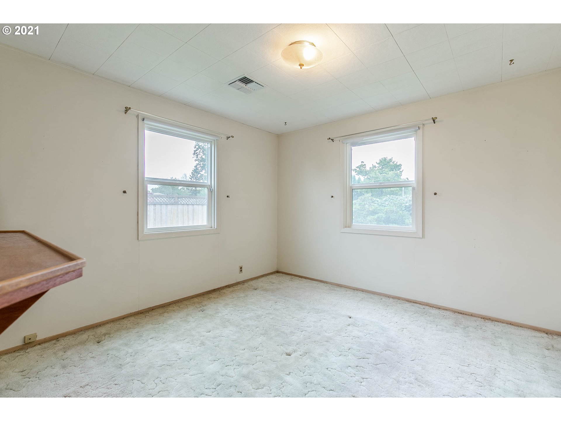 853 South 43rd Street Springfield, OR 97478 - Photo 17 of 32 Gallery Image 17