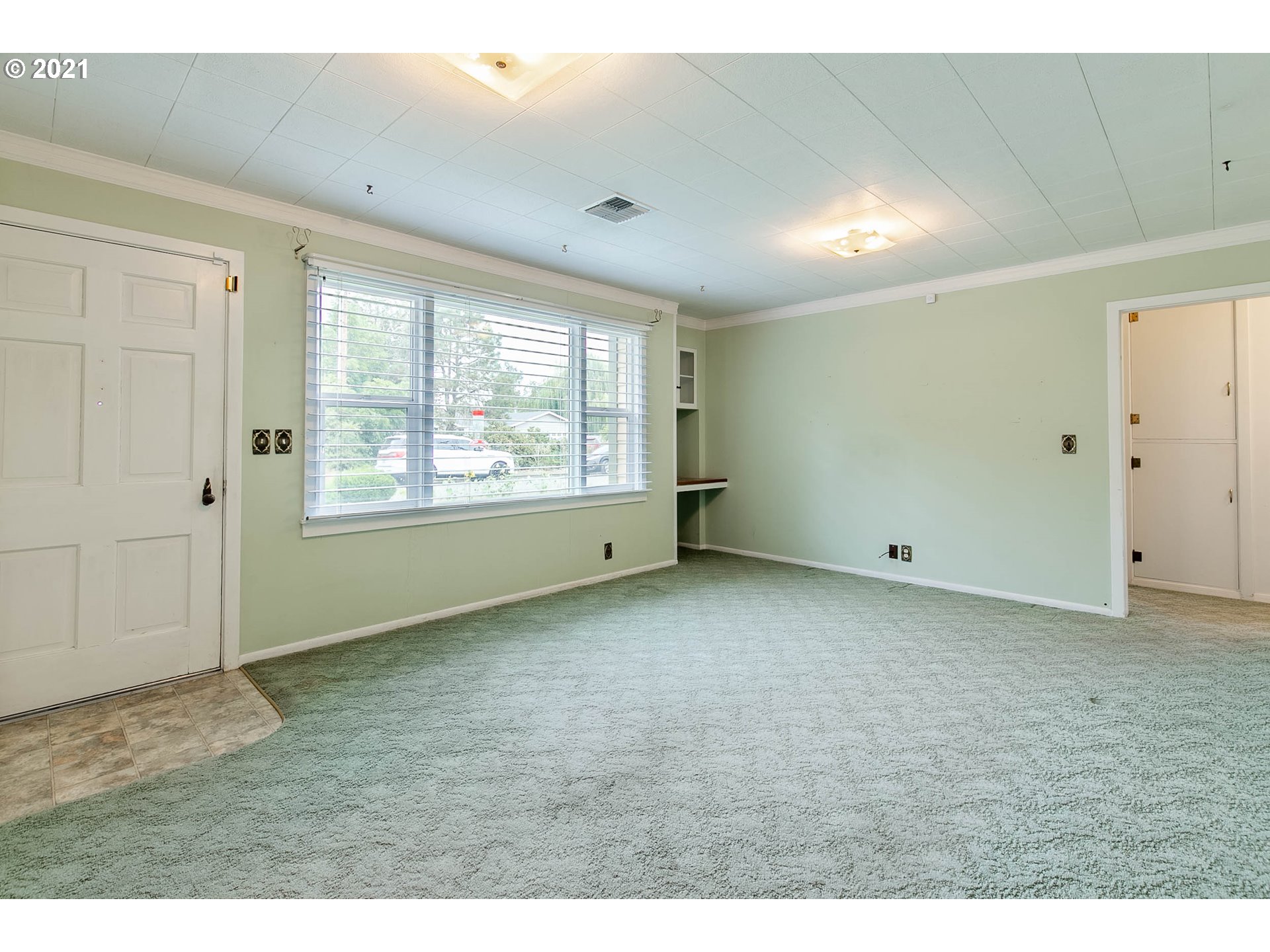853 South 43rd Street Springfield, OR 97478 - Photo 4 of 32 Gallery Image 4