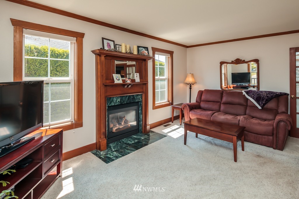 8709 Vinup Road Lynden, WA 98264 - Photo 5 of 24 Gallery Image 5