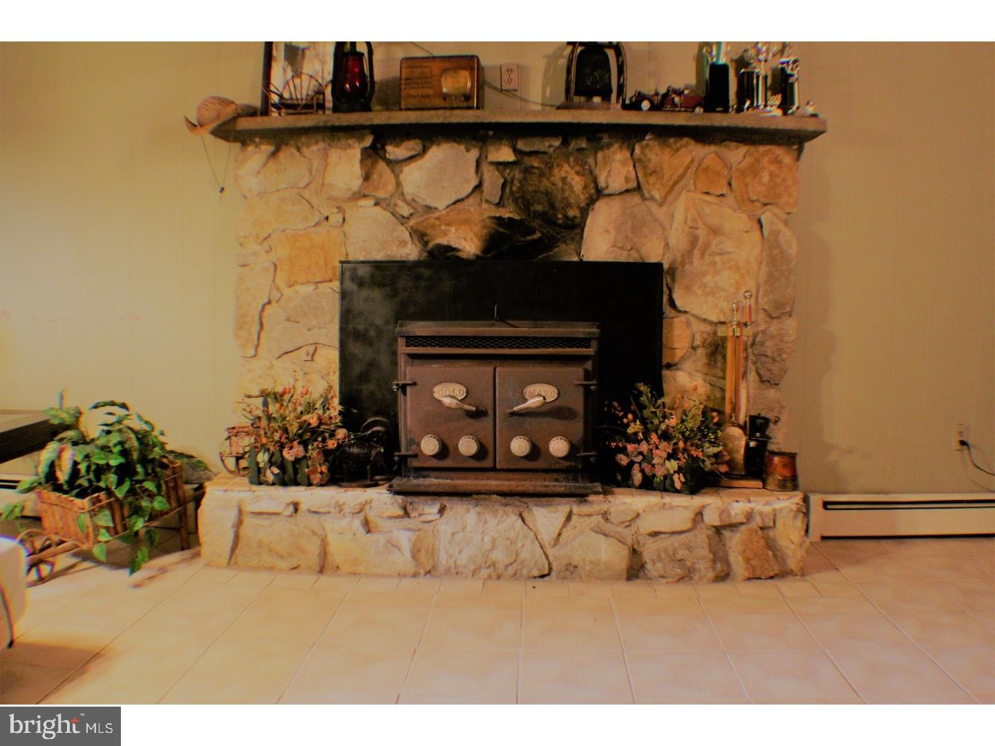 27 Allentown Road Southampton, NJ 08088 - Photo 3 of 25 Fireplace