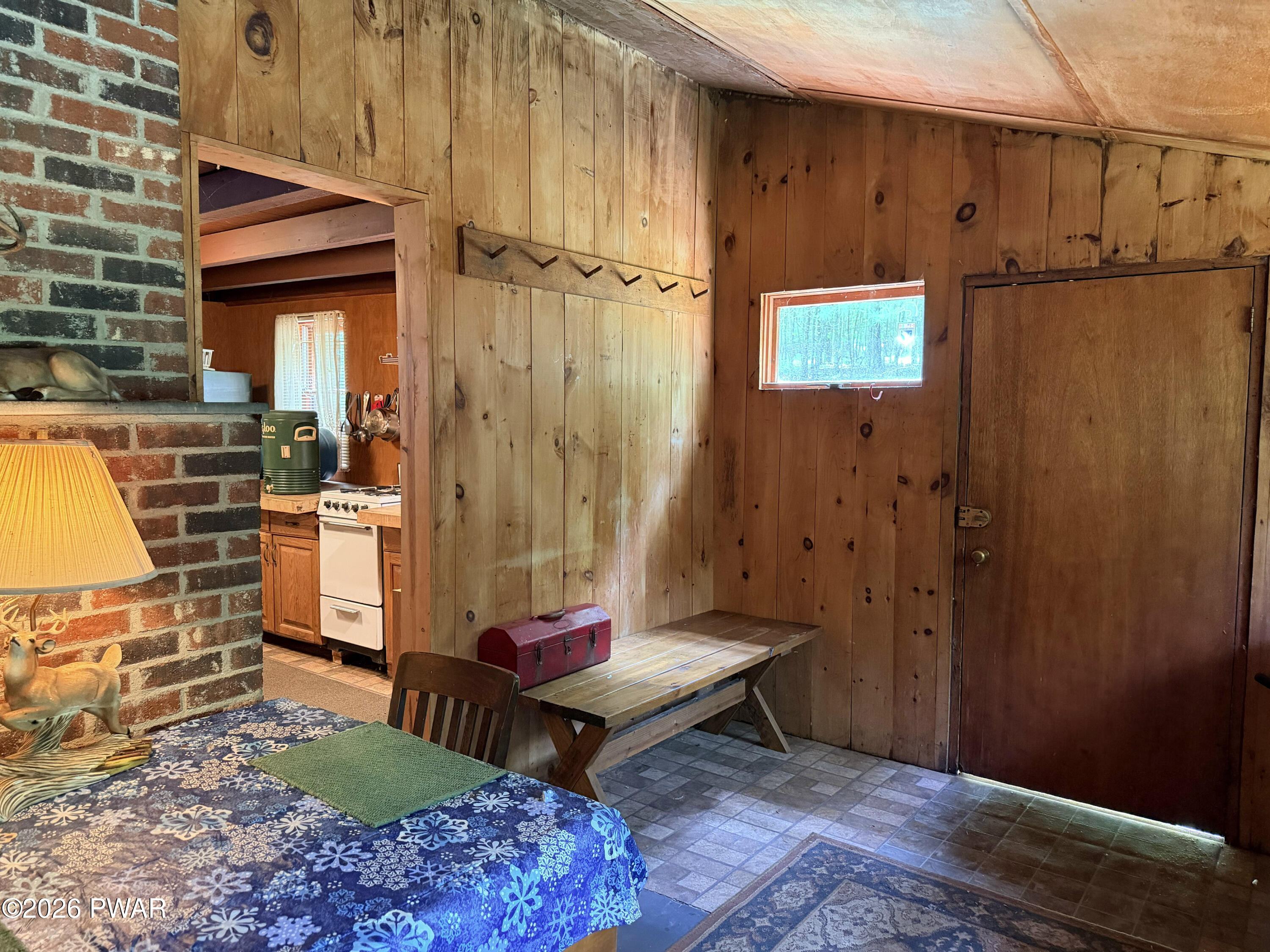 401 Lake Giles Road Hawley, PA 18428 - Photo 6 of 36 Gallery Image 6