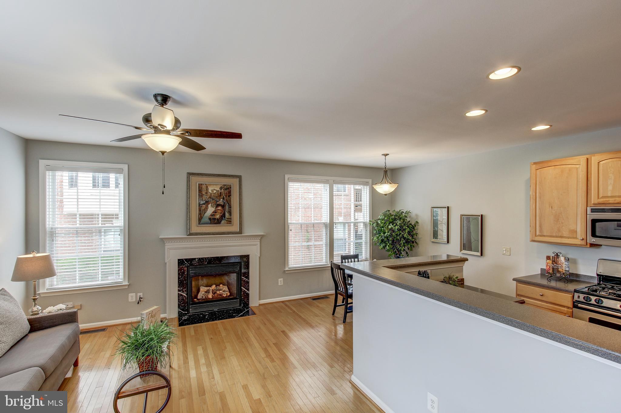 47831 Scotsborough Square Sterling, VA 20165 - Photo 14 of 37