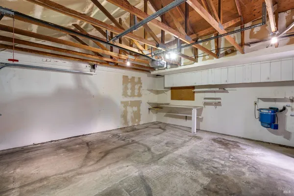 $690,000 | 2322 Lakeview Drive, Santa Rosa, CA 95405