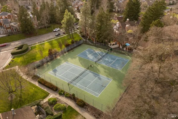 $690,000 | 2322 Lakeview Drive, Santa Rosa, CA 95405