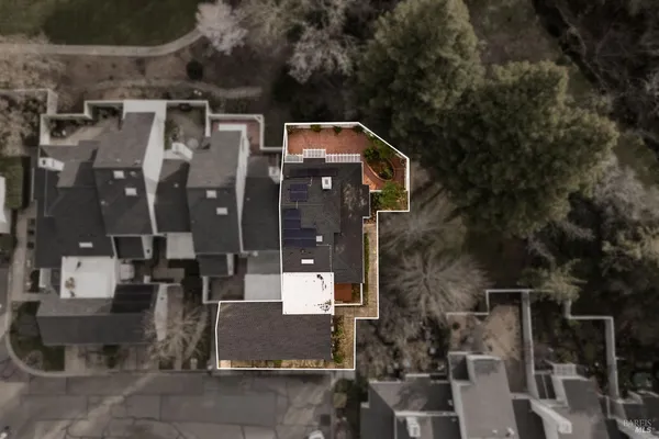 $690,000 | 2322 Lakeview Drive, Santa Rosa, CA 95405