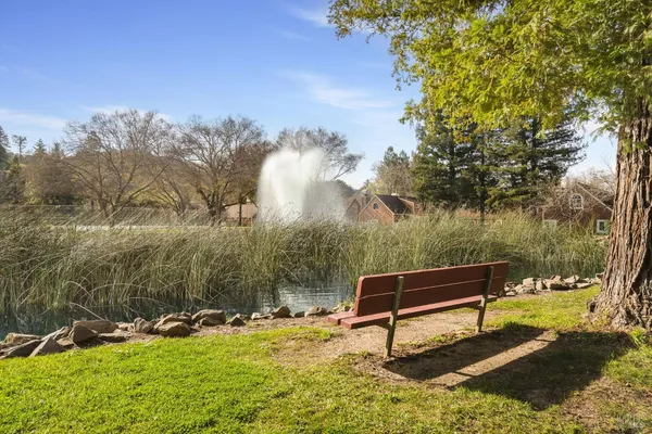 $690,000 | 2322 Lakeview Drive, Santa Rosa, CA 95405