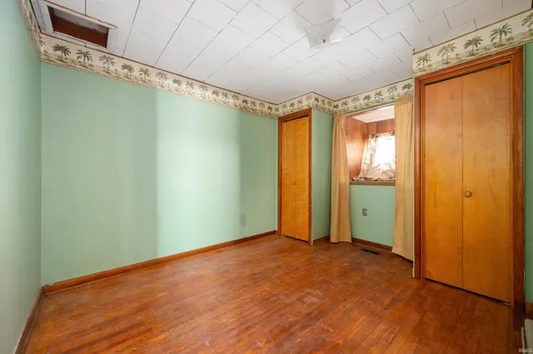 $93,000 | 5637 North County Road 900 East, Mooreland, IN 47360