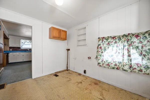 $93,000 | 5637 North County Road 900 East, Mooreland, IN 47360