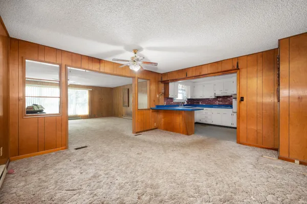 $93,000 | 5637 North County Road 900 East, Mooreland, IN 47360