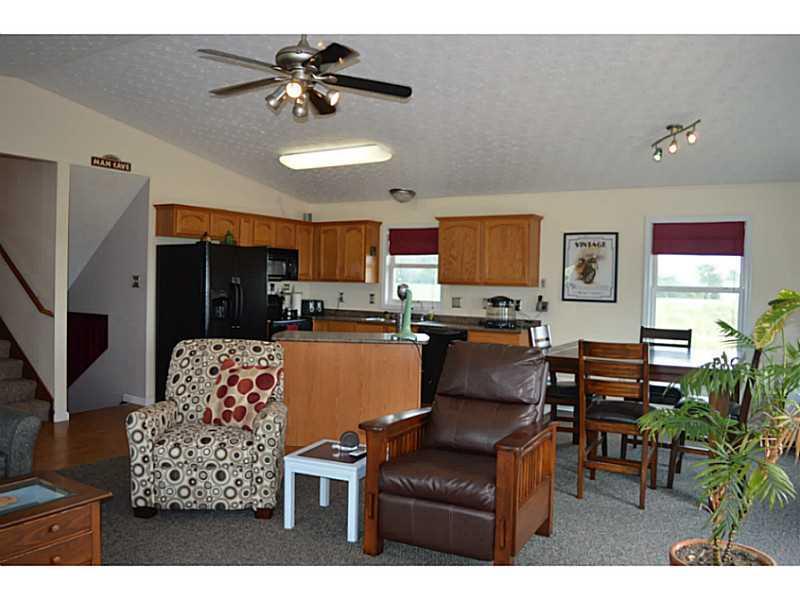 6550 North Hampton Road Springfield, OH 45502 - Photo 4 of 25