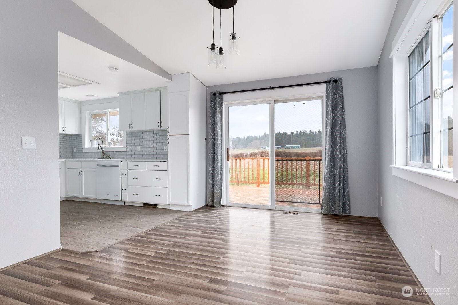 40184 State Rte 20 Oak Harbor, WA 98277 - Photo 12 of 40 Gallery Image 12