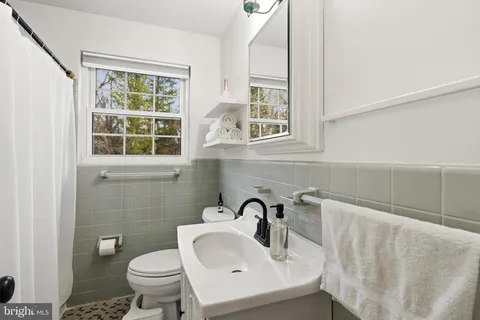 $625,000 | 30 Highland Drive, Millersville, MD 21108