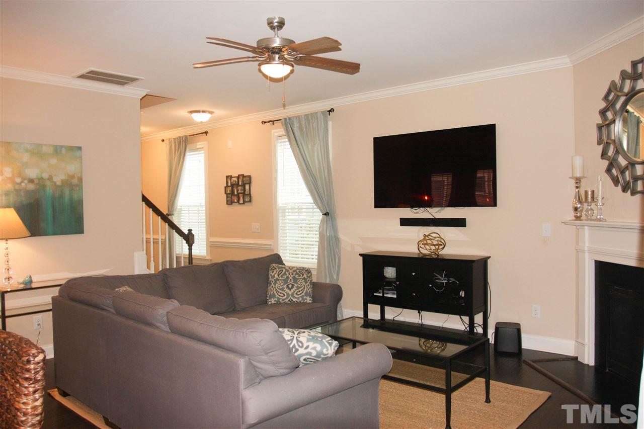1309 Formal Garden Way Raleigh, NC 27603 - Photo 4 of 19