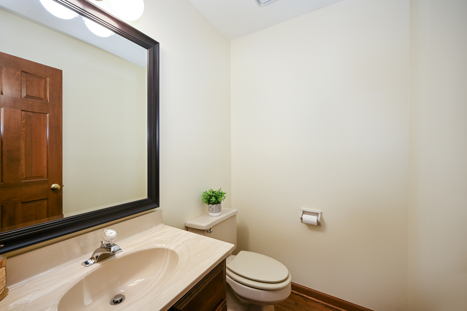 1564 Stonebridge Trail Wheaton, IL 60189 - Photo 12 of 24