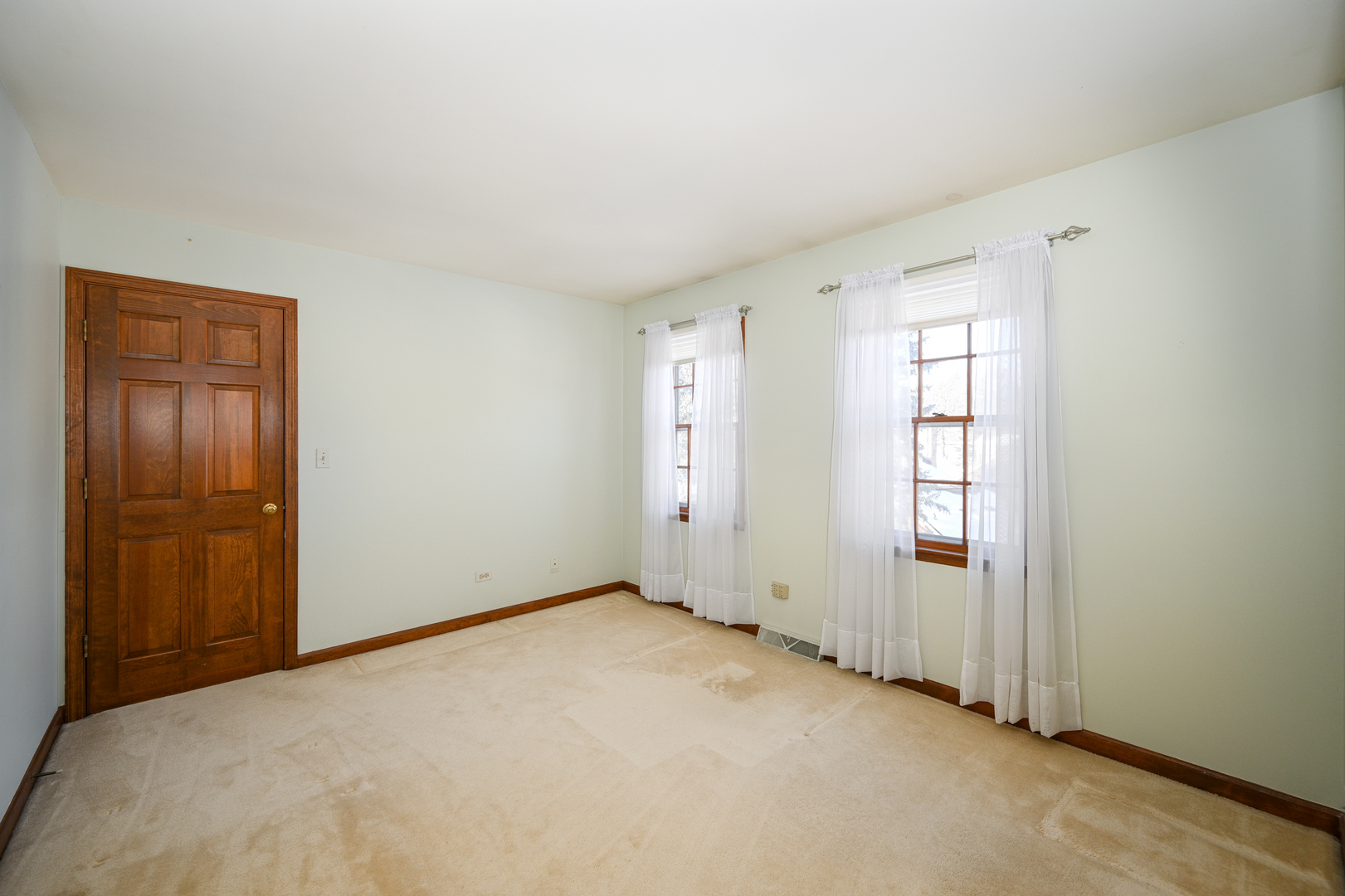 1564 Stonebridge Trail Wheaton, IL 60189 - Photo 15 of 24