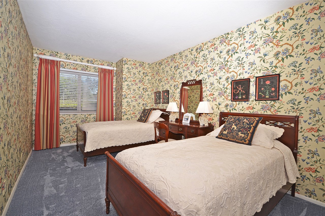 28240 Queensbridge Road Valley Center, CA 92082 - Photo 18 of 25 Gallery Image 18