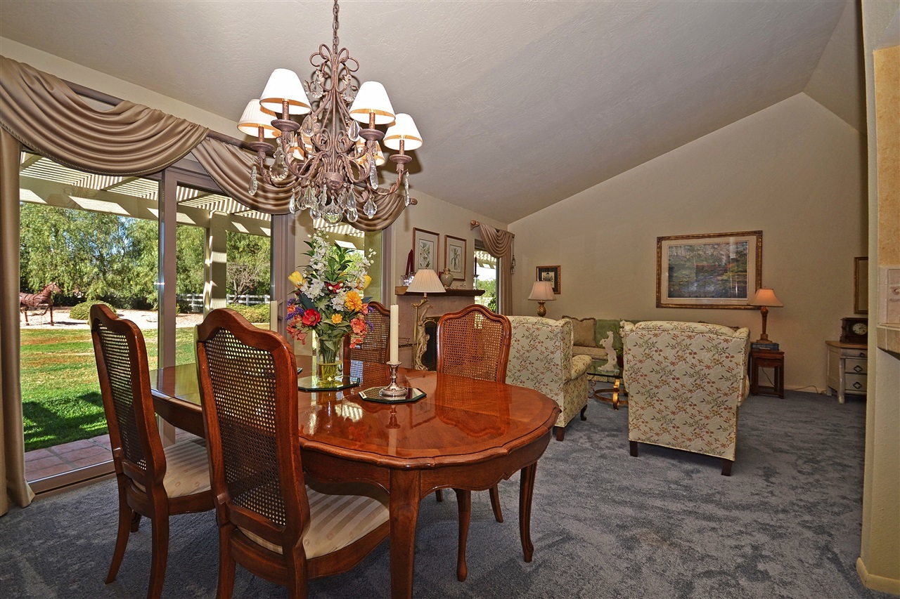 28240 Queensbridge Road Valley Center, CA 92082 - Photo 10 of 25 Gallery Image 10