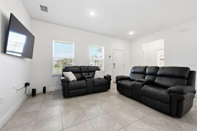 $280,000 | 14388 Southwest 45th Circle, Ocala, FL 34473