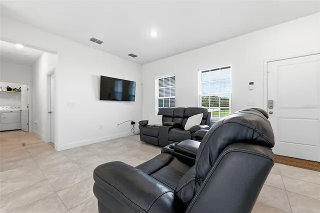 $280,000 | 14388 Southwest 45th Circle, Ocala, FL 34473