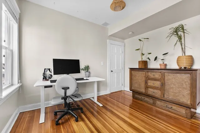 $3,700 | 185 Savin Hill Avenue, Unit 3, Boston, MA 02125