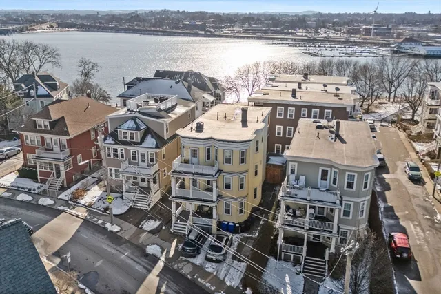 $3,700 | 185 Savin Hill Avenue, Unit 3, Boston, MA 02125