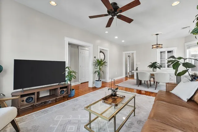 $3,700 | 185 Savin Hill Avenue, Unit 3, Boston, MA 02125