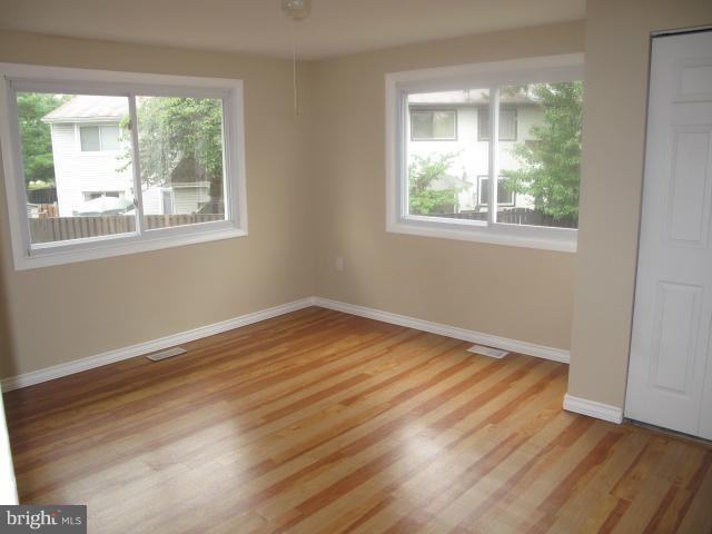 248 North Cottage Road Sterling, VA 20164 - Photo 5 of 15 Bedroom (Master)