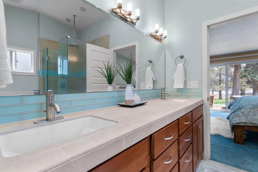 20476 Mainline Road Bend, OR 97702 - Photo 24 of 50 DSC01099