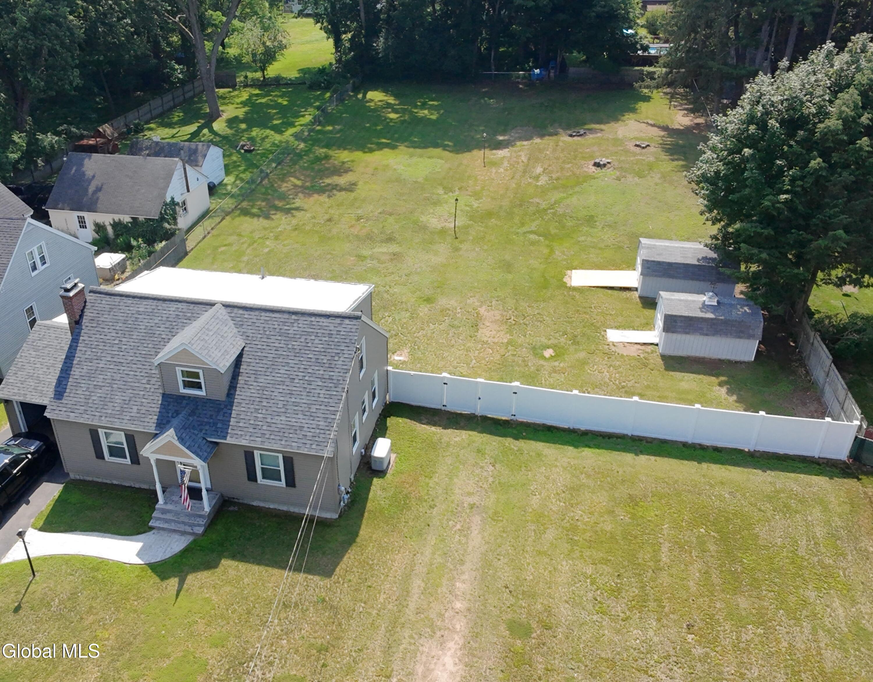 113 Gordon Road Rotterdam, NY 12306 - Photo 39 of 40 Drone full back angle