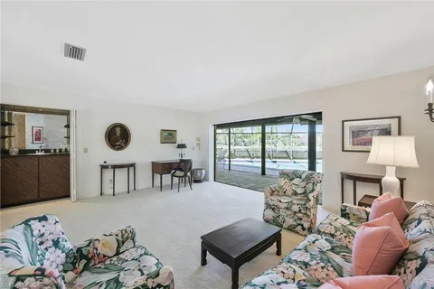 $799,000 | 700 Bald Eagle Drive, Unit 37, Naples, FL 34105