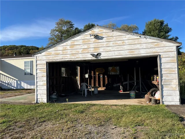 $79,900 | 5746 Humphrey Road, Great Valley, NY 14741