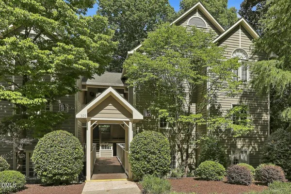 $379,000 | 305 Glen Echo Lane, Unit M, Cary, NC 27518
