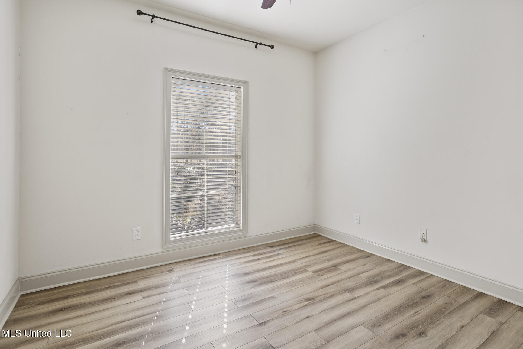 1911 East Ridge Circle Madison, MS 39110 - Photo 23 of 28 1911 E Ridge Cir