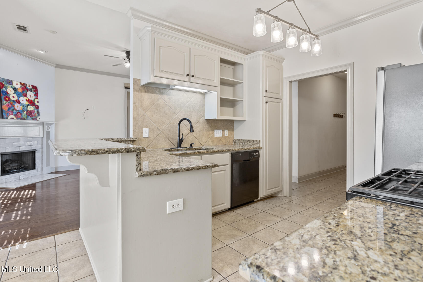 1911 East Ridge Circle Madison, MS 39110 - Photo 10 of 28 1911 E Ridge Cir