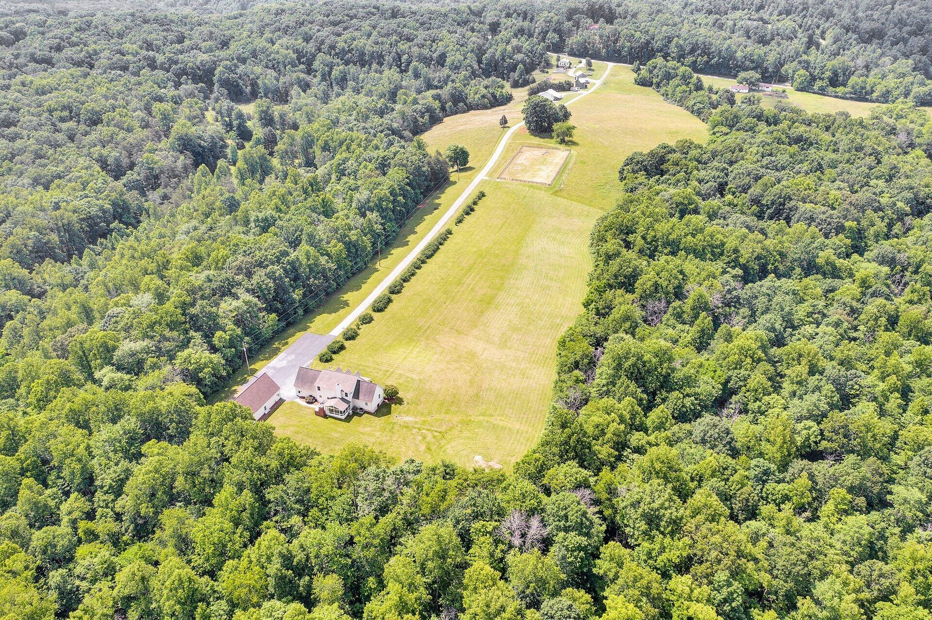 1035 Northridge Road Hardy, VA 24101 - Photo 4 of 63 060620220018