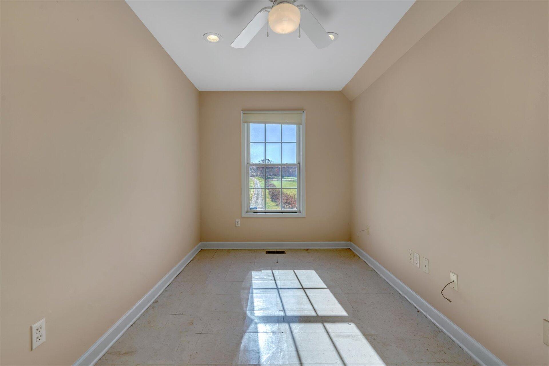 1035 Northridge Road Hardy, VA 24101 - Photo 53 of 63 53-112320210055
