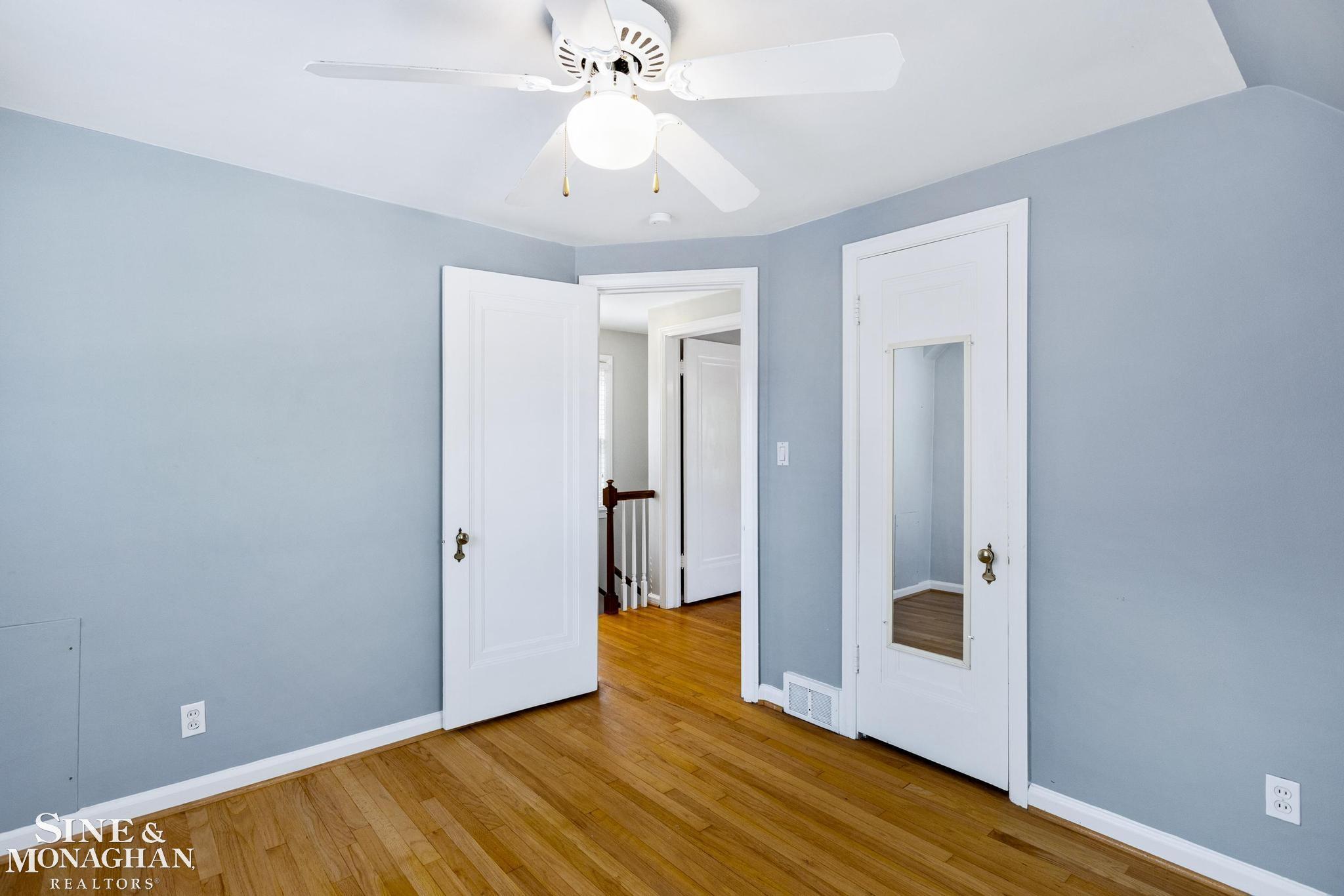 1883 Oxford Road Grosse Pointe, MI 48236 - Photo 13 of 23 50155159-9cf4171d-e18f-4367-82c7-587ec5a68c86.JPG