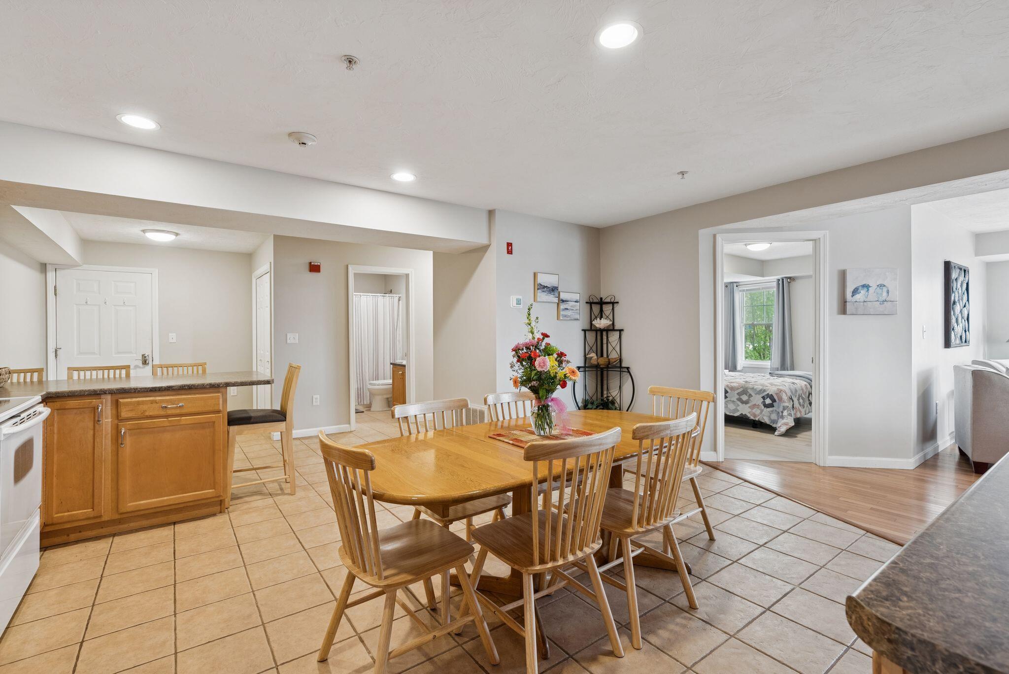 170 East Grand Avenue, Unit 8 Old Orchard Beach, ME 04064 - Photo 15 of 57 16_DSC09371