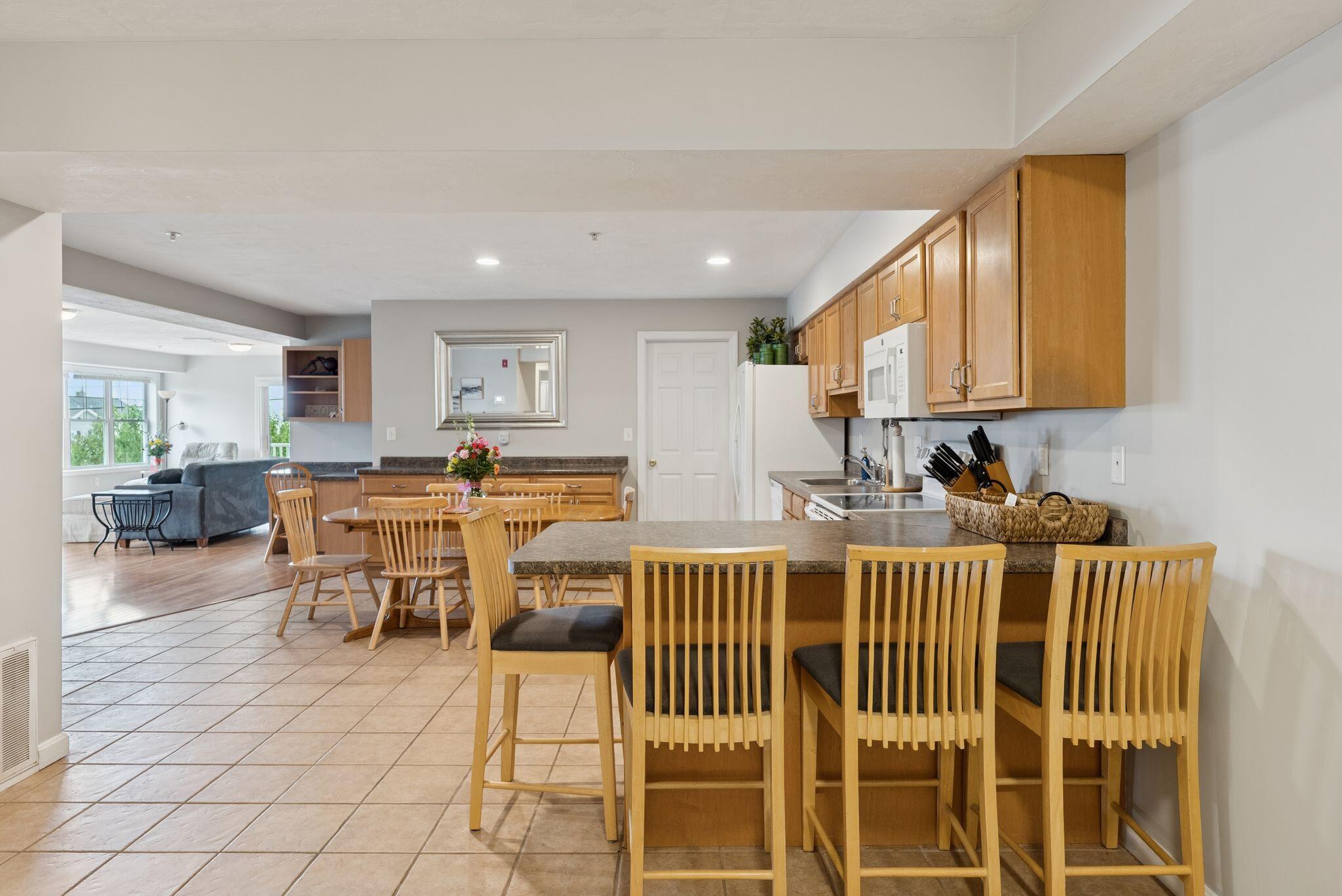 170 East Grand Avenue, Unit 8 Old Orchard Beach, ME 04064 - Photo 17 of 57 18_DSC09351