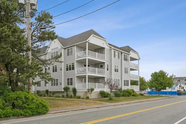 $625,000 | 170 East Grand Avenue, Unit 8, Old Orchard Beach, ME 04064