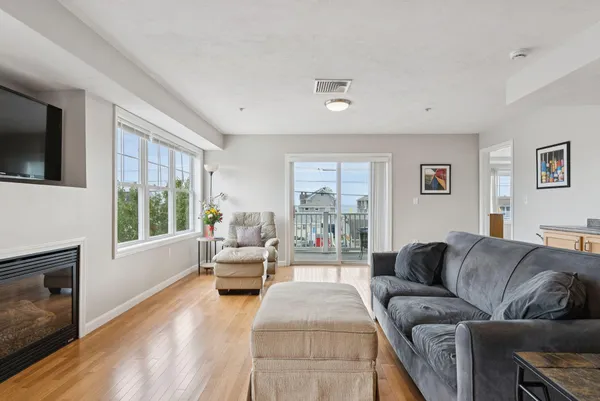 $625,000 | 170 East Grand Avenue, Unit 8, Old Orchard Beach, ME 04064