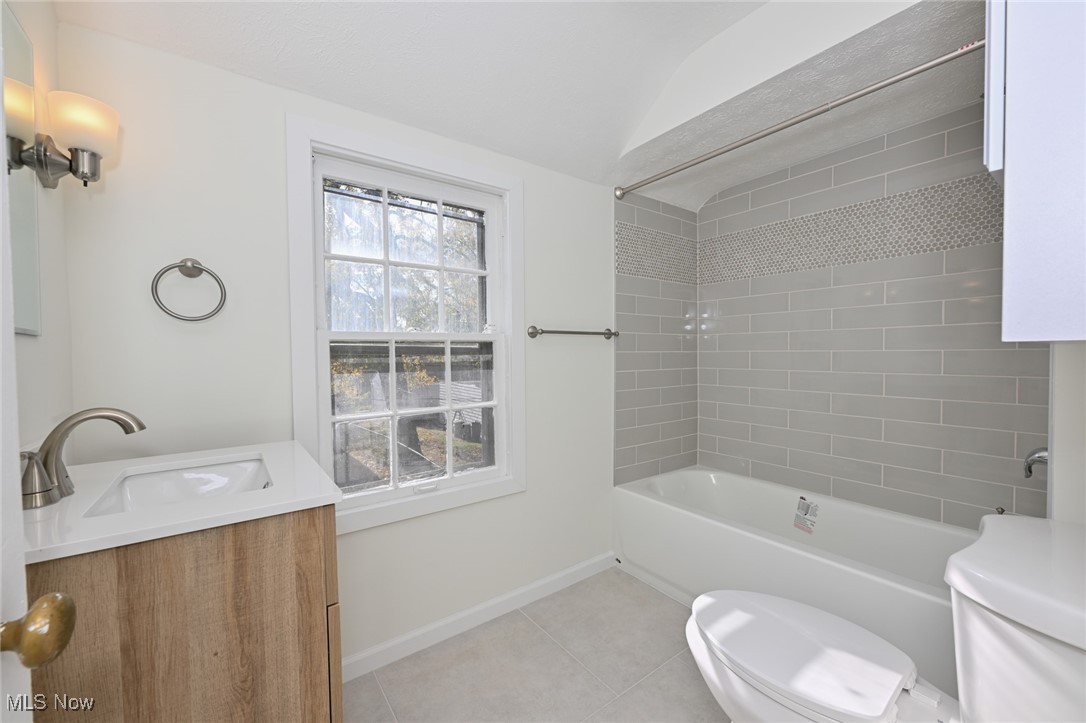 3938 Lansdale Road Cleveland, OH 44118 - Photo 17 of 34 Gallery Image 17
