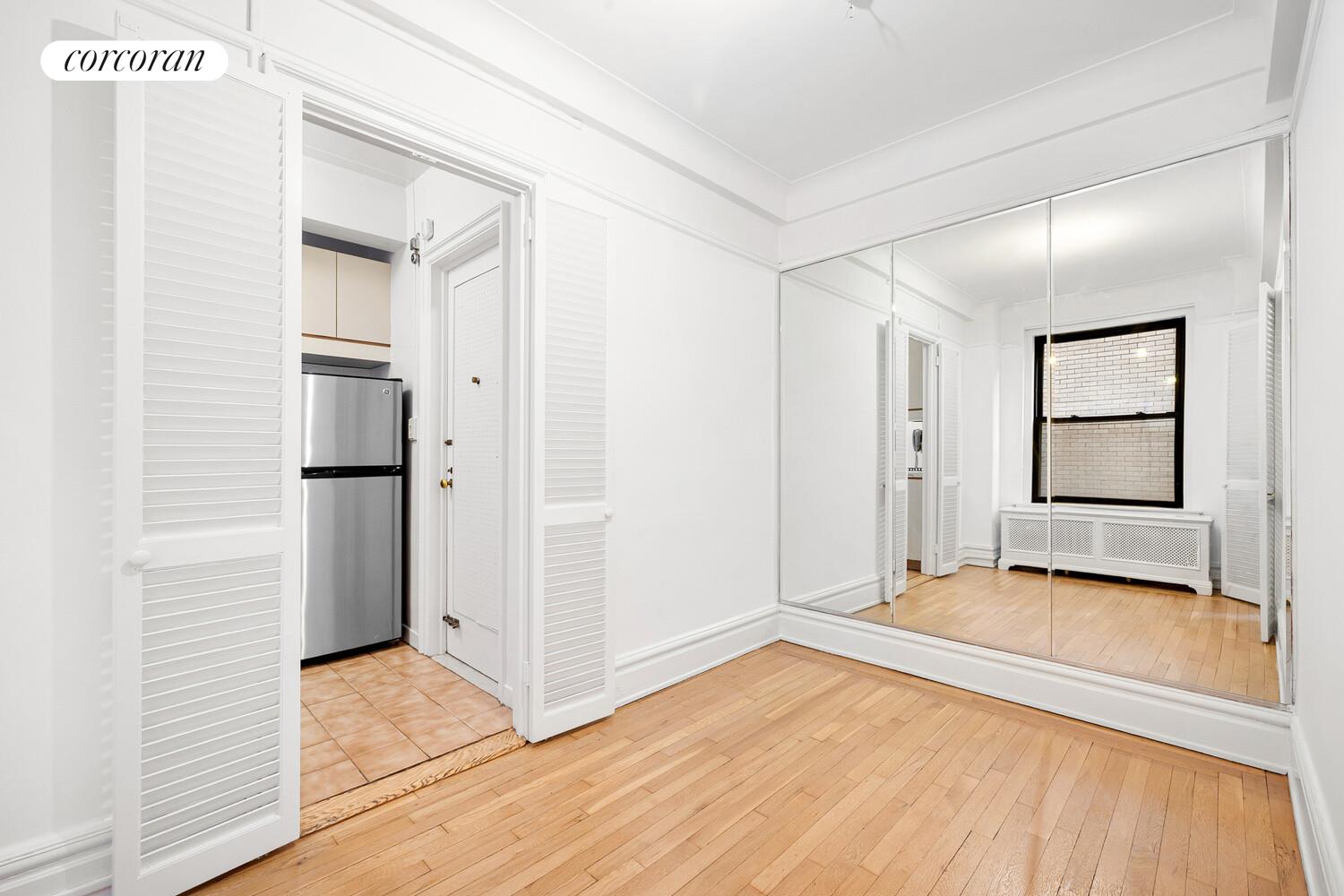 30 Beekman Place, Unit 2B Manhattan, NY 10022 - Photo 14 of 18