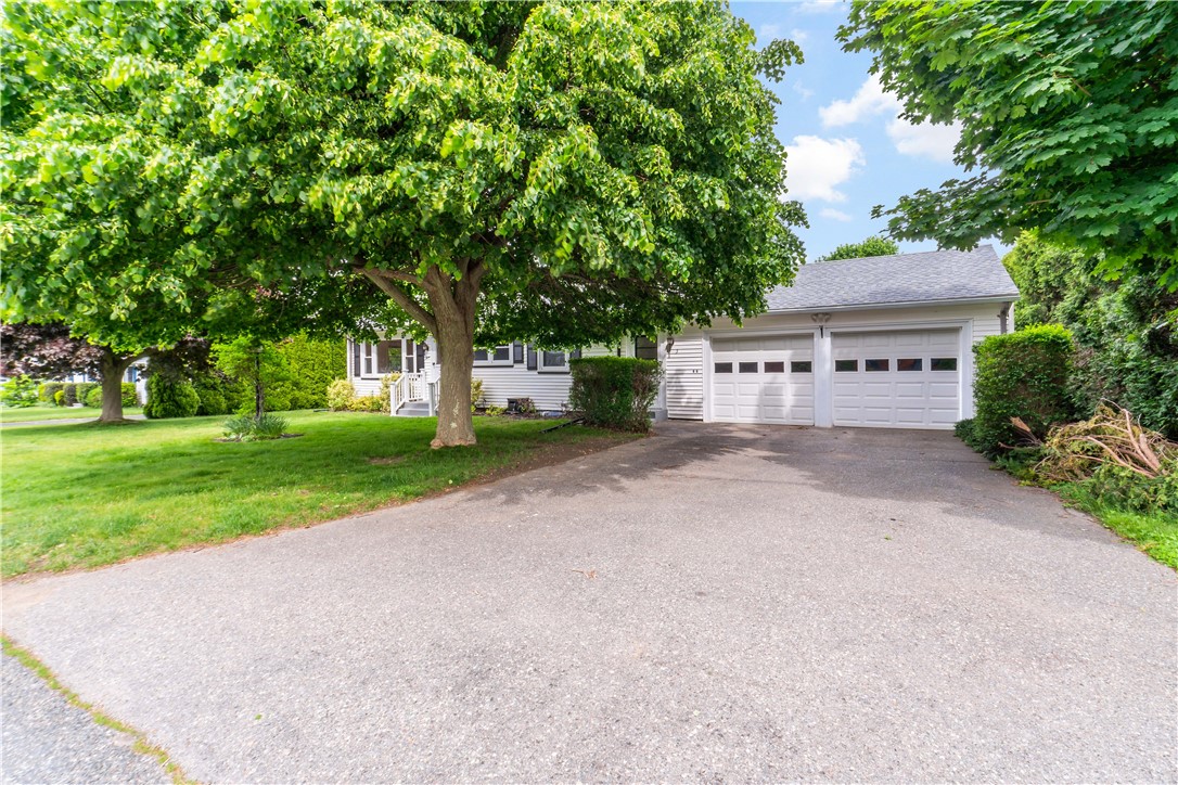 3 Ruth Street Middletown, RI 02842 - Photo 2 of 29