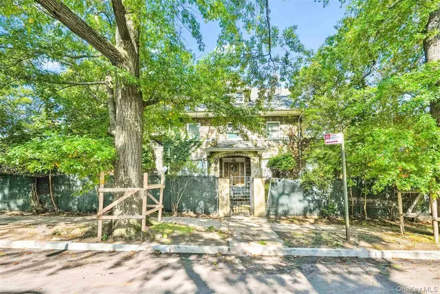 $2,700,000 | 81-26 Austin Street | Kew Gardens