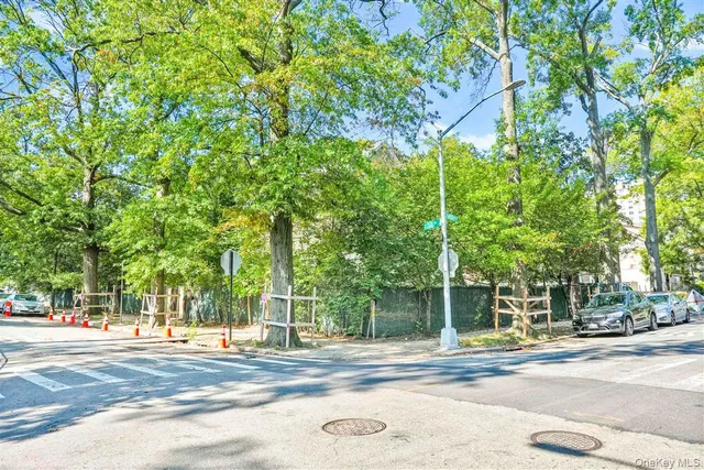 $2,700,000 | 81-26 Austin Street | Kew Gardens