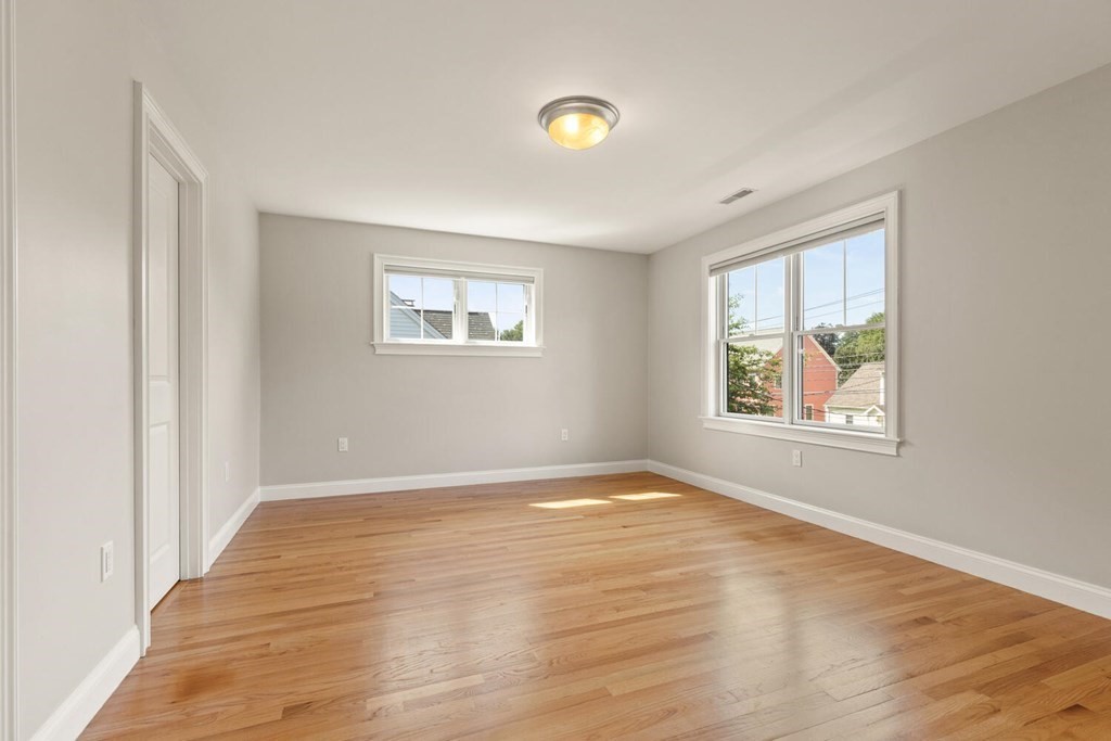 78 School Street Lexington, MA 02421 - Photo 31 of 35 Gallery Image 31