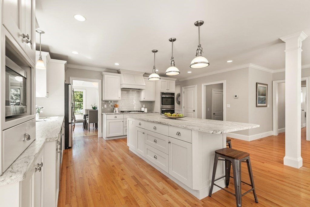 78 School Street Lexington, MA 02421 - Photo 9 of 35 Gallery Image 9