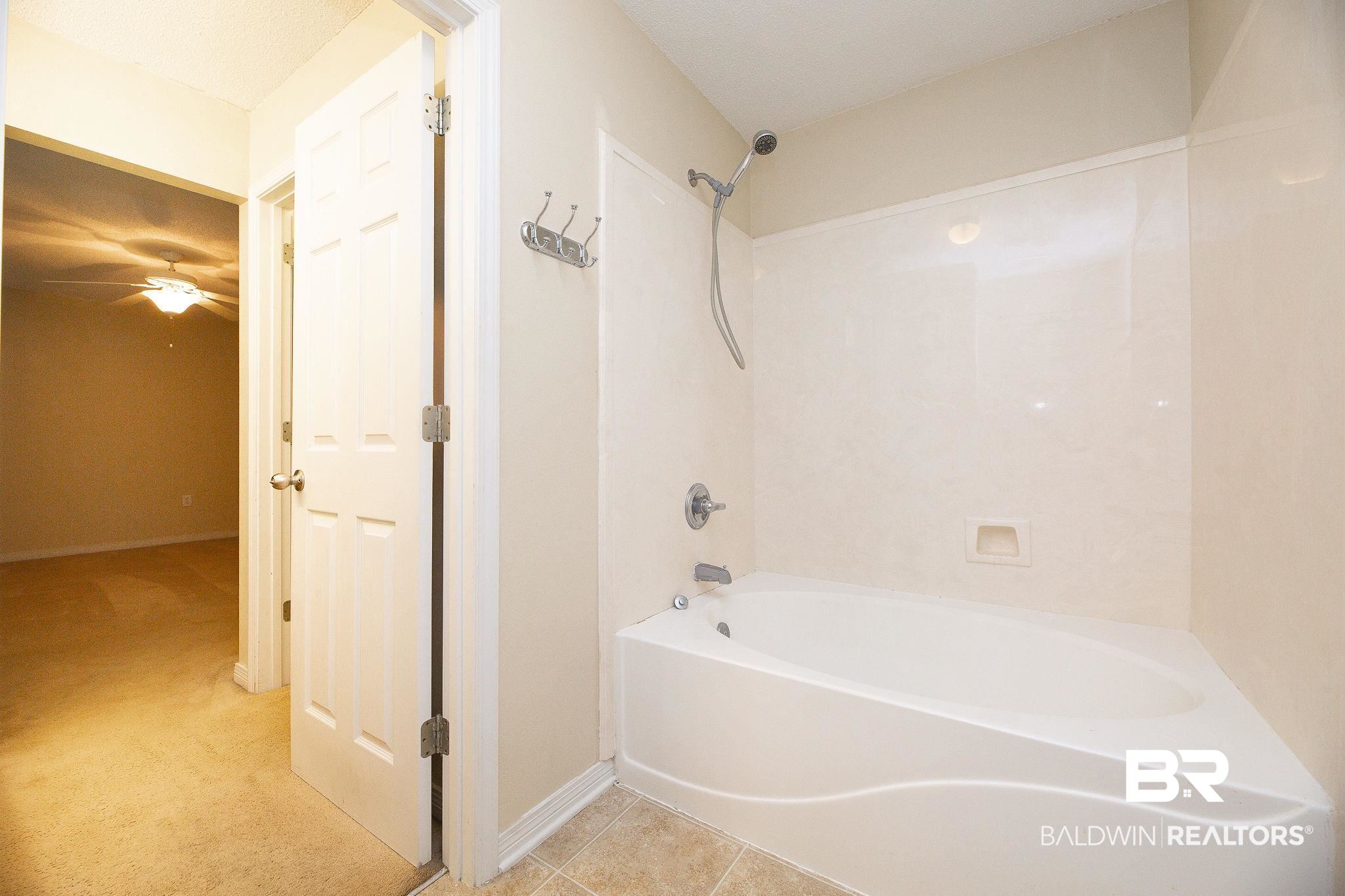 1404 Thames Drive Foley, AL 36535 - Photo 36 of 48