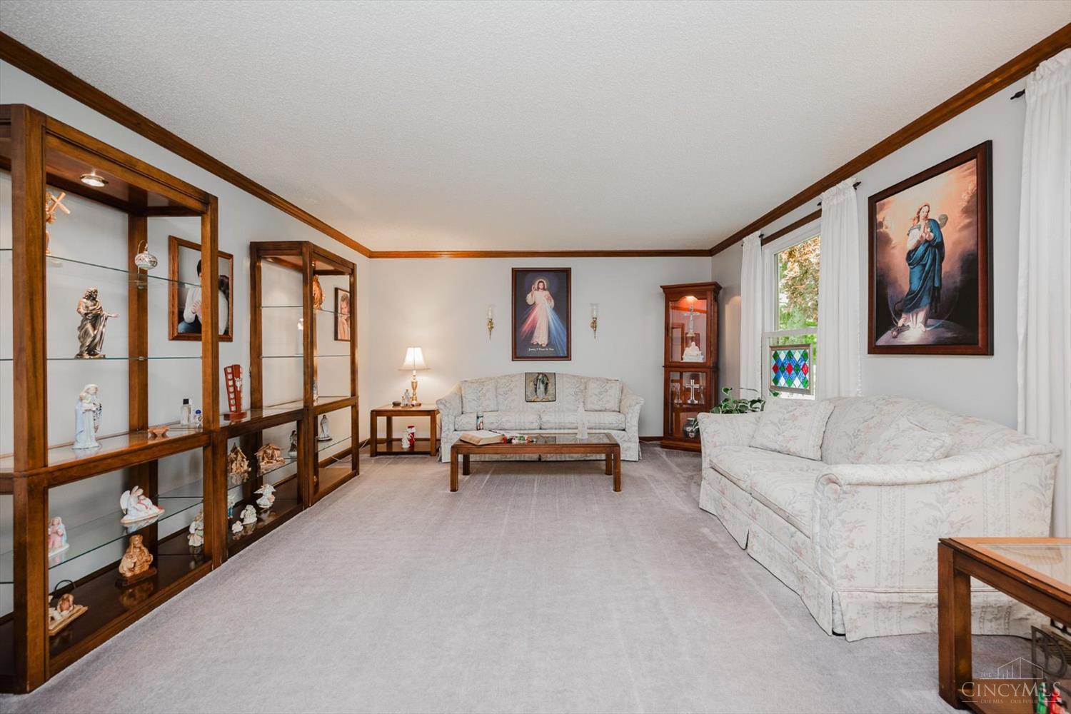 1184 Locust Corner Road Cincinnati, OH 45245 - Photo 10 of 70 Gallery Image 10